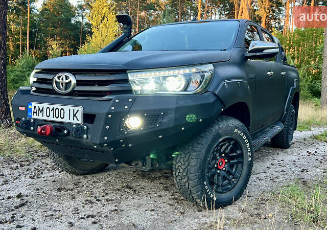 Чорний Тойота Хайлюкс, об'ємом двигуна 2.76 л та пробігом 397 тис. км за 30000 $, фото 10 на Automoto.ua