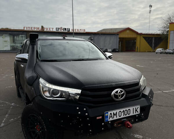 Чорний Тойота Хайлюкс, об'ємом двигуна 2.76 л та пробігом 397 тис. км за 30000 $, фото 7 на Automoto.ua