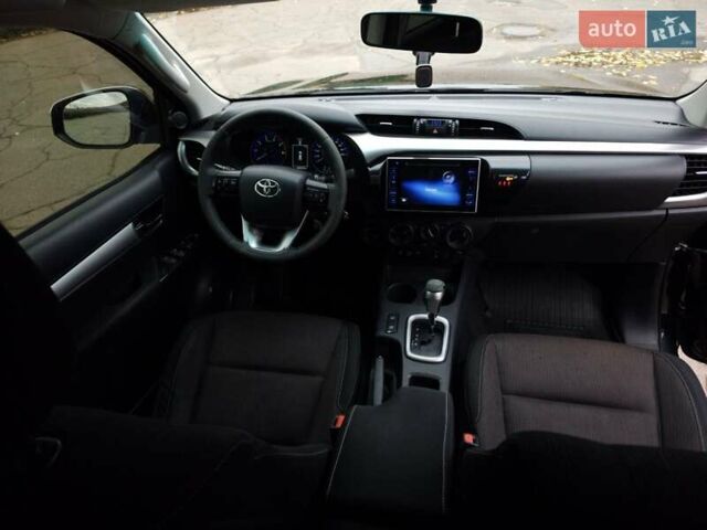 Тойота Хайлюкс 2017 в Черкассах на Automoto.ua Черный Тойота Хайлюкс, объемом двигателя 2.76 л и пробегом 290 тыс. км за 20000 $, фото 12 на Automoto.ua