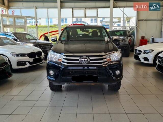 Черный Тойота Хайлюкс, объемом двигателя 2.8 л и пробегом 270 тыс. км за 23500 $, фото 2 на Automoto.ua