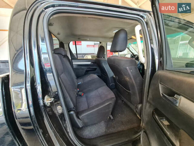 Черный Тойота Хайлюкс, объемом двигателя 2.8 л и пробегом 270 тыс. км за 23500 $, фото 6 на Automoto.ua