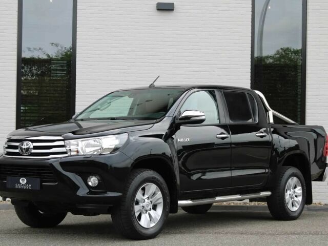 Чорний Тойота Хайлюкс, об'ємом двигуна 2.4 л та пробігом 68 тис. км за 8000 $, фото 1 на Automoto.ua