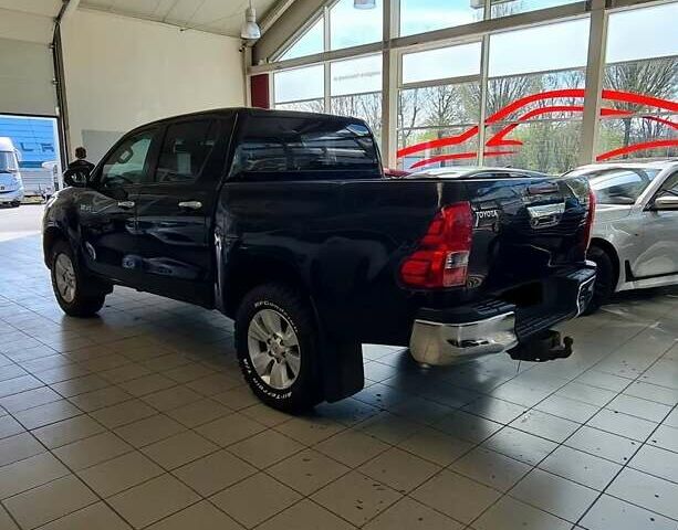 Черный Тойота Хайлюкс, объемом двигателя 2.8 л и пробегом 270 тыс. км за 23500 $, фото 4 на Automoto.ua