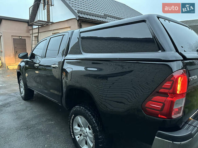 Черный Тойота Хайлюкс, объемом двигателя 2.8 л и пробегом 290 тыс. км за 23600 $, фото 6 на Automoto.ua