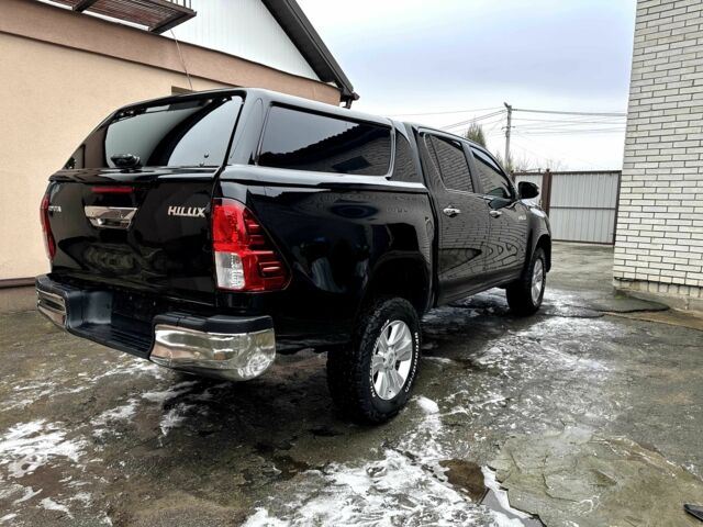 Черный Тойота Хайлюкс, объемом двигателя 2.8 л и пробегом 250 тыс. км за 23500 $, фото 3 на Automoto.ua