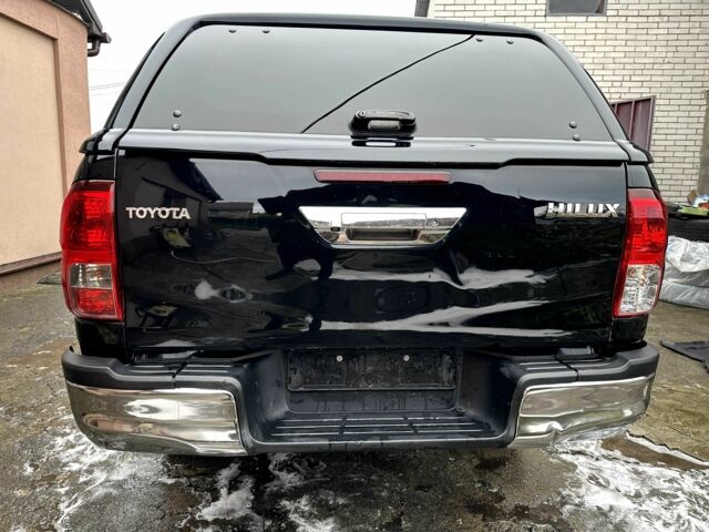 Черный Тойота Хайлюкс, объемом двигателя 2.8 л и пробегом 250 тыс. км за 23500 $, фото 4 на Automoto.ua