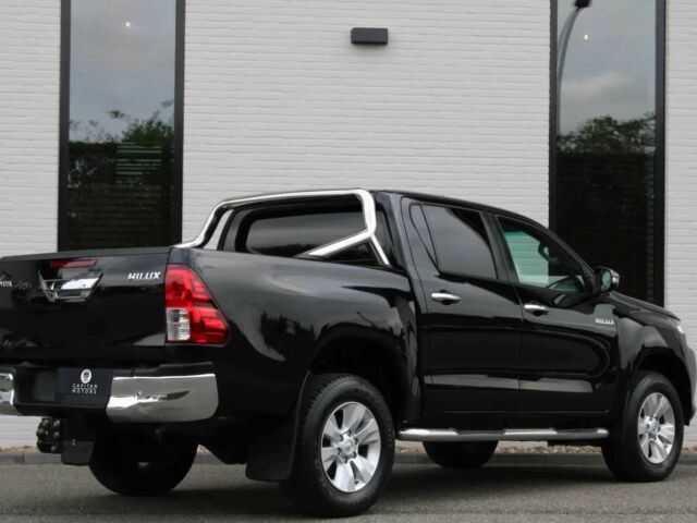 Чорний Тойота Хайлюкс, об'ємом двигуна 2.4 л та пробігом 68 тис. км за 8000 $, фото 4 на Automoto.ua