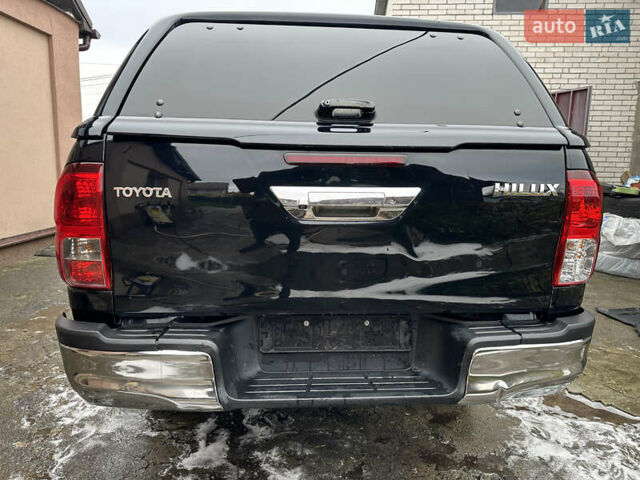 Черный Тойота Хайлюкс, объемом двигателя 2.8 л и пробегом 250 тыс. км за 23500 $, фото 4 на Automoto.ua