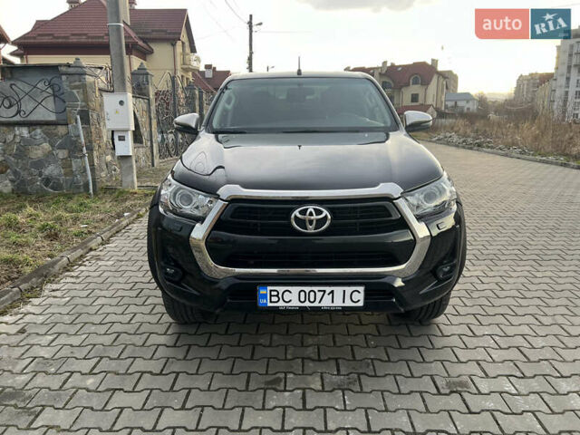 Черный Тойота Хайлюкс, объемом двигателя 2.39 л и пробегом 67 тыс. км за 38000 $, фото 1 на Automoto.ua