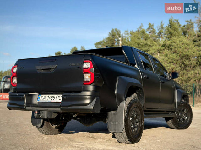 Черный Тойота Хайлюкс, объемом двигателя 2.76 л и пробегом 5 тыс. км за 64500 $, фото 26 на Automoto.ua