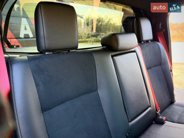 Черный Тойота Хайлюкс, объемом двигателя 2.76 л и пробегом 5 тыс. км за 64500 $, фото 67 на Automoto.ua