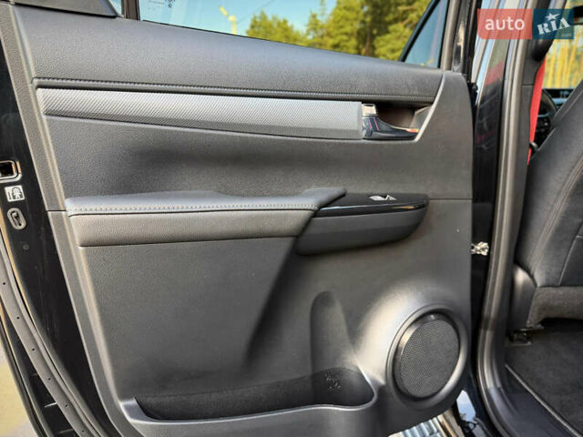 Черный Тойота Хайлюкс, объемом двигателя 2.76 л и пробегом 5 тыс. км за 64500 $, фото 74 на Automoto.ua