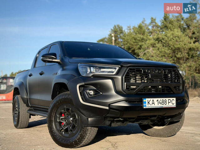 Черный Тойота Хайлюкс, объемом двигателя 2.76 л и пробегом 5 тыс. км за 64500 $, фото 6 на Automoto.ua