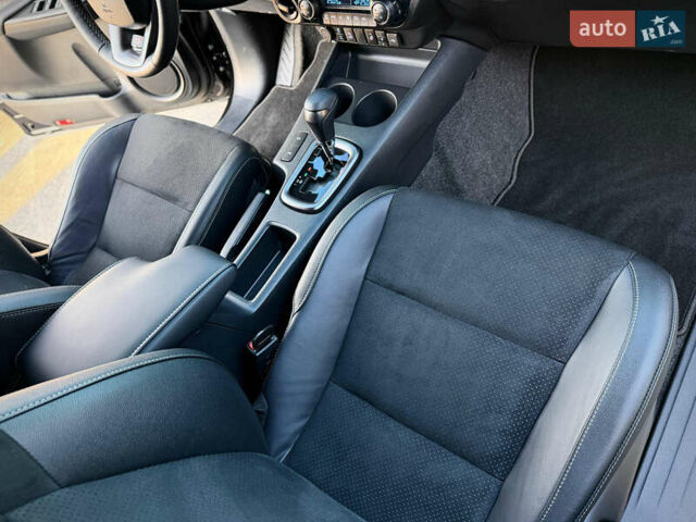 Черный Тойота Хайлюкс, объемом двигателя 2.76 л и пробегом 5 тыс. км за 64500 $, фото 56 на Automoto.ua