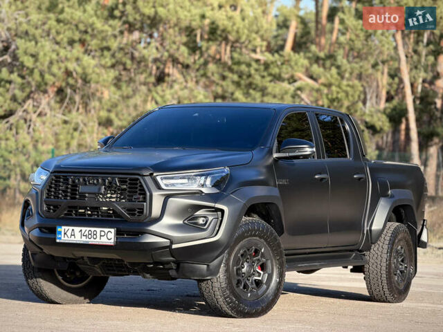 Черный Тойота Хайлюкс, объемом двигателя 2.76 л и пробегом 5 тыс. км за 64500 $, фото 7 на Automoto.ua