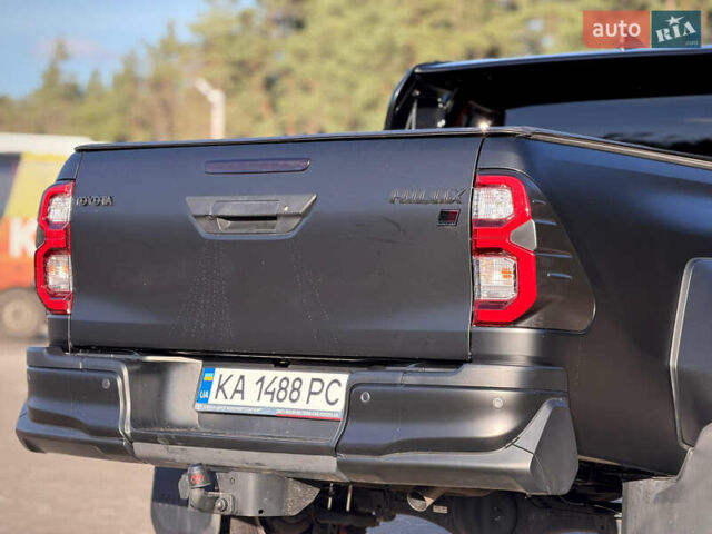 Черный Тойота Хайлюкс, объемом двигателя 2.76 л и пробегом 5 тыс. км за 64500 $, фото 25 на Automoto.ua