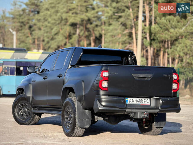 Черный Тойота Хайлюкс, объемом двигателя 2.76 л и пробегом 5 тыс. км за 64500 $, фото 37 на Automoto.ua