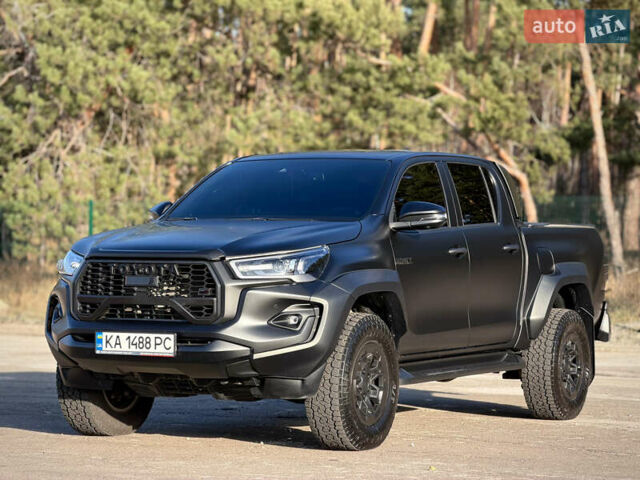 Черный Тойота Хайлюкс, объемом двигателя 2.76 л и пробегом 5 тыс. км за 64500 $, фото 11 на Automoto.ua