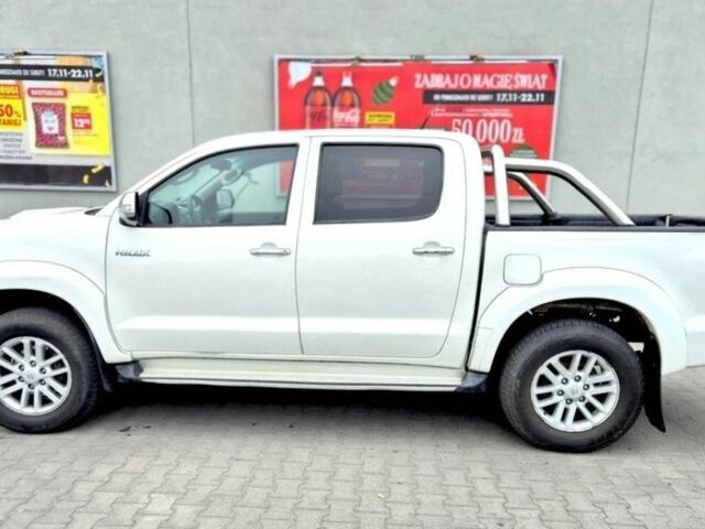 Черный Тойота Хайлюкс, объемом двигателя 2.5 л и пробегом 230 тыс. км за 2950 $, фото 2 на Automoto.ua