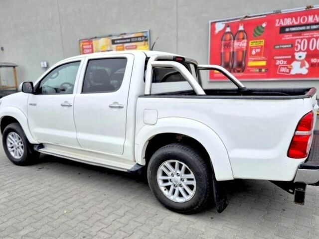 Черный Тойота Хайлюкс, объемом двигателя 2.5 л и пробегом 230 тыс. км за 2950 $, фото 3 на Automoto.ua