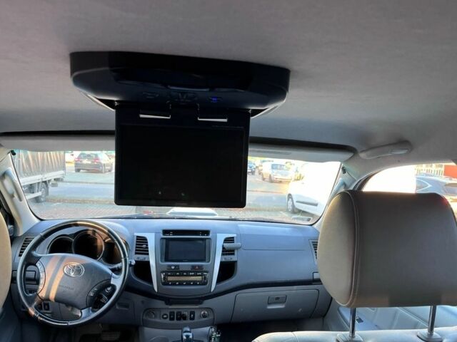 Черный Тойота Хайлюкс, объемом двигателя 3 л и пробегом 219 тыс. км за 4500 $, фото 7 на Automoto.ua