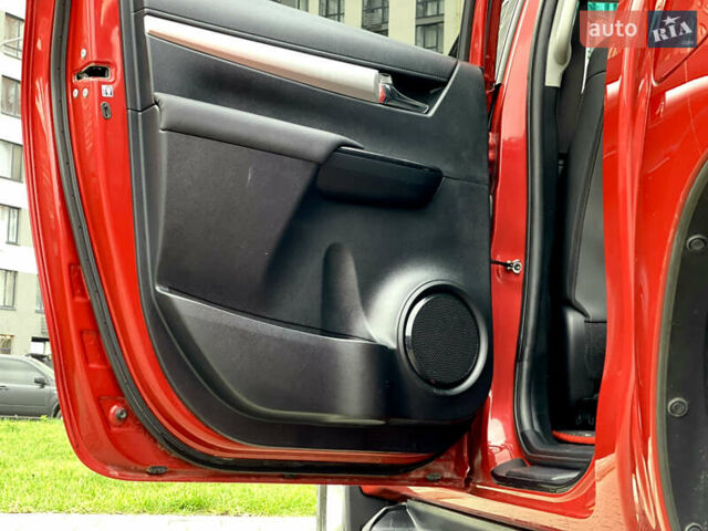 Красный Тойота Хайлюкс, объемом двигателя 2.4 л и пробегом 57 тыс. км за 35000 $, фото 31 на Automoto.ua