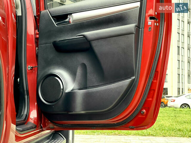 Красный Тойота Хайлюкс, объемом двигателя 2.4 л и пробегом 57 тыс. км за 35000 $, фото 35 на Automoto.ua