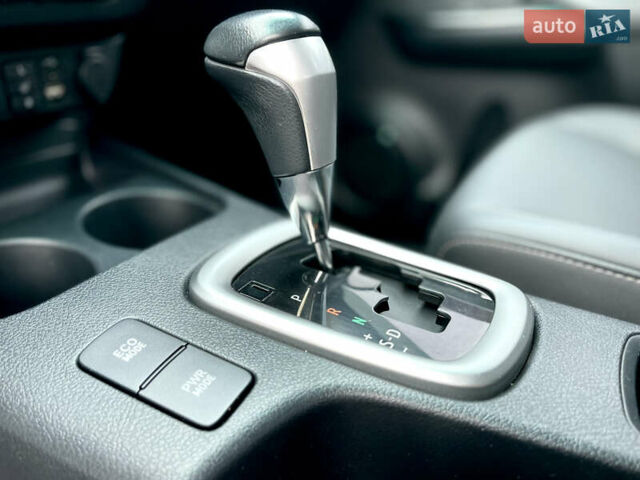 Красный Тойота Хайлюкс, объемом двигателя 2.4 л и пробегом 57 тыс. км за 35000 $, фото 26 на Automoto.ua