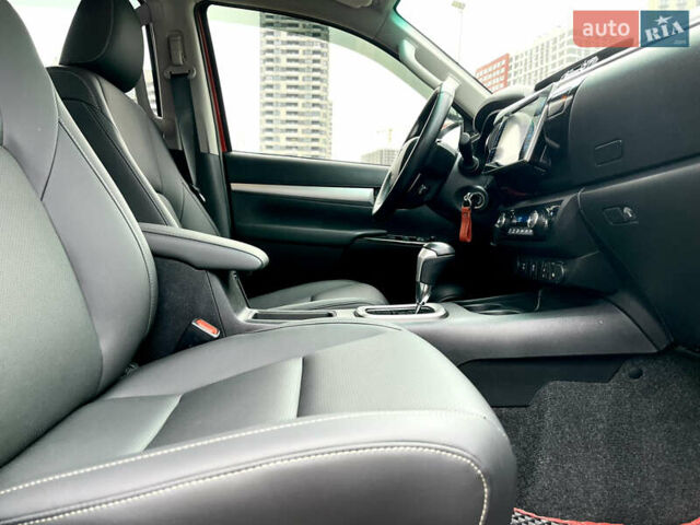 Красный Тойота Хайлюкс, объемом двигателя 2.4 л и пробегом 57 тыс. км за 35000 $, фото 47 на Automoto.ua