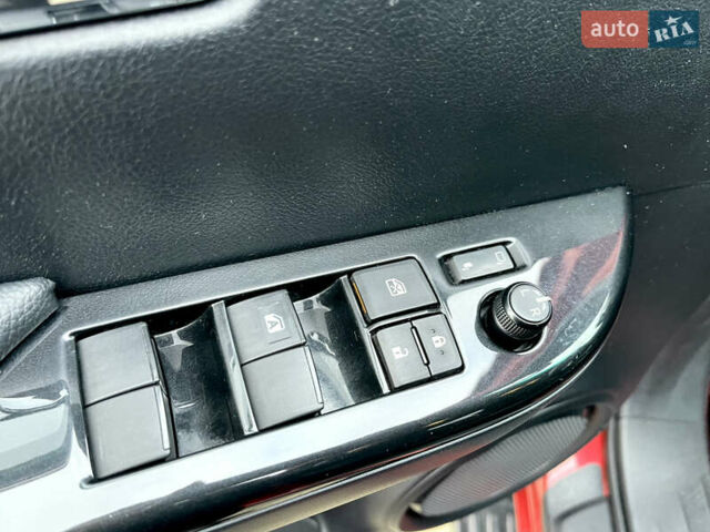 Красный Тойота Хайлюкс, объемом двигателя 2.4 л и пробегом 57 тыс. км за 35000 $, фото 24 на Automoto.ua