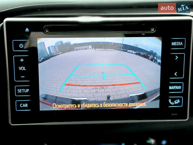 Красный Тойота Хайлюкс, объемом двигателя 2.4 л и пробегом 57 тыс. км за 35000 $, фото 5 на Automoto.ua