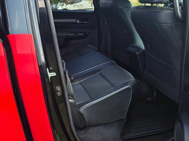 Красный Тойота Хайлюкс, объемом двигателя 2.8 л и пробегом 21 тыс. км за 13000 $, фото 11 на Automoto.ua