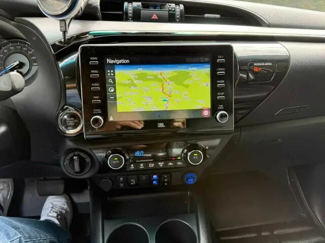 Червоний Тойота Хайлюкс, об'ємом двигуна 2 л та пробігом 11 тис. км за 26000 $, фото 6 на Automoto.ua