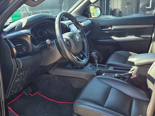 Красный Тойота Хайлюкс, объемом двигателя 2.8 л и пробегом 21 тыс. км за 13000 $, фото 6 на Automoto.ua