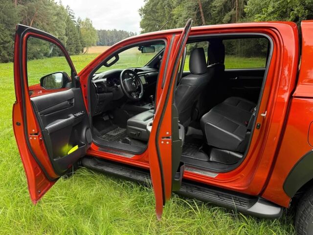 Червоний Тойота Хайлюкс, об'ємом двигуна 2 л та пробігом 11 тис. км за 26000 $, фото 11 на Automoto.ua