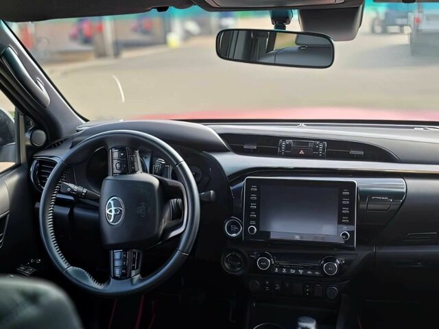 Красный Тойота Хайлюкс, объемом двигателя 2.8 л и пробегом 21 тыс. км за 13000 $, фото 7 на Automoto.ua