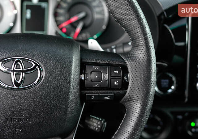 Червоний Тойота Хайлюкс, об'ємом двигуна 2.76 л та пробігом 2 тис. км за 56631 $, фото 24 на Automoto.ua