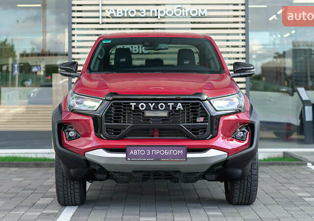 Червоний Тойота Хайлюкс, об'ємом двигуна 2.76 л та пробігом 2 тис. км за 56631 $, фото 4 на Automoto.ua