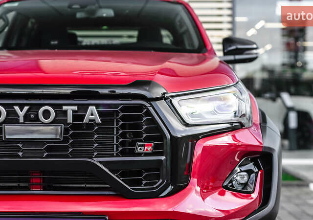 Червоний Тойота Хайлюкс, об'ємом двигуна 2.76 л та пробігом 2 тис. км за 56631 $, фото 11 на Automoto.ua