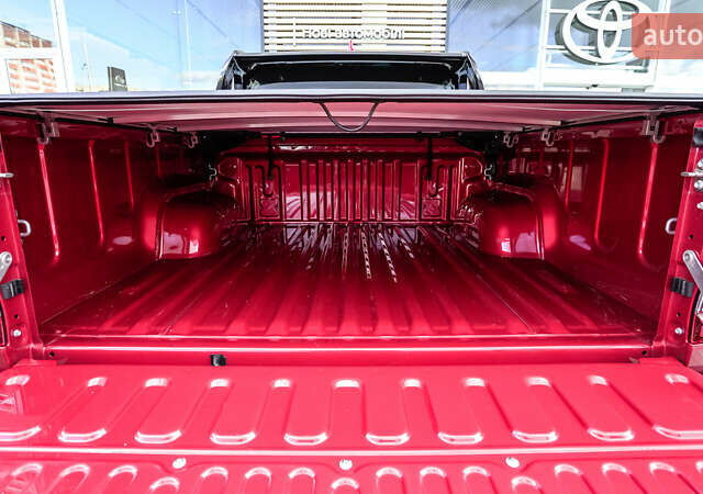 Червоний Тойота Хайлюкс, об'ємом двигуна 2.76 л та пробігом 2 тис. км за 56631 $, фото 10 на Automoto.ua