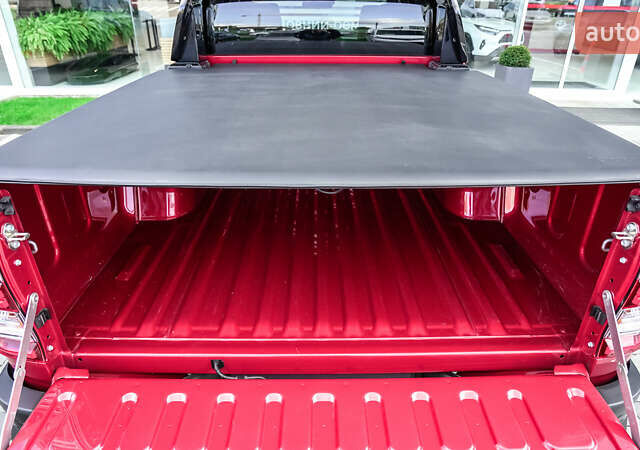 Червоний Тойота Хайлюкс, об'ємом двигуна 2.76 л та пробігом 2 тис. км за 56631 $, фото 9 на Automoto.ua