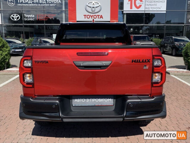Червоний Тойота Хайлюкс, об'ємом двигуна 2.8 л та пробігом 1000 тис. км за 57400 $, фото 3 на Automoto.ua