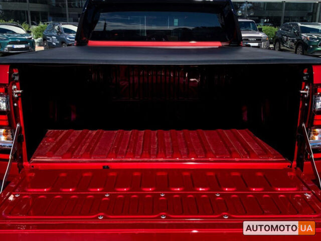 Червоний Тойота Хайлюкс, об'ємом двигуна 2.8 л та пробігом 1000 тис. км за 57400 $, фото 9 на Automoto.ua