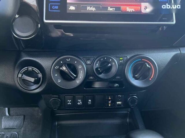 Тойота Хайлюкс 2016 в Львове на Automoto.ua Тойота Хайлюкс, объемом двигателя 2.8 л и пробегом 334 тыс. км за 28500 $, фото 8 на Automoto.ua