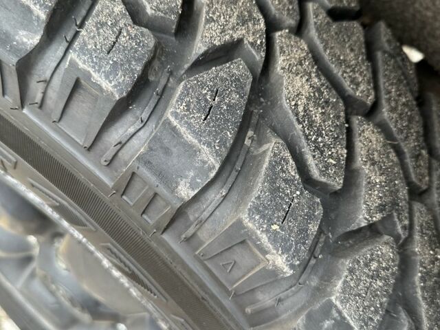 Тойота Хайлюкс, объемом двигателя 2.5 л и пробегом 165 тыс. км за 6400 $, фото 19 на Automoto.ua