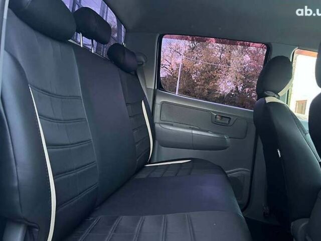 Тойота Хайлюкс, об'ємом двигуна 2.5 л та пробігом 310 тис. км за 19500 $, фото 14 на Automoto.ua