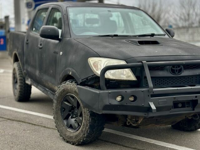 Тойота Хайлюкс, объемом двигателя 2.5 л и пробегом 200 тыс. км за 5500 $, фото 2 на Automoto.ua