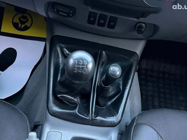 Тойота Хайлюкс, об'ємом двигуна 2.5 л та пробігом 310 тис. км за 19500 $, фото 10 на Automoto.ua