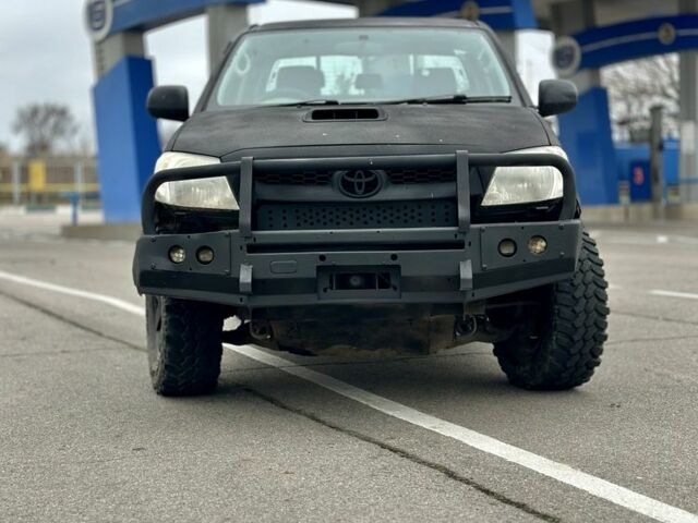 Тойота Хайлюкс, объемом двигателя 2.5 л и пробегом 200 тыс. км за 5500 $, фото 1 на Automoto.ua