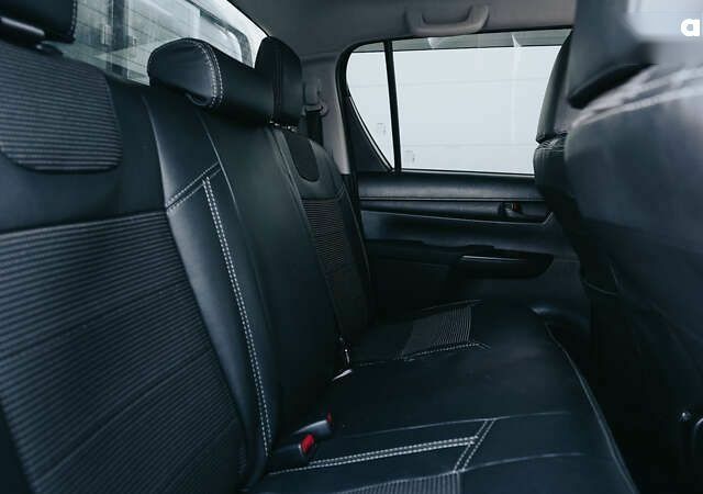 Тойота Хайлюкс, объемом двигателя 2.4 л и пробегом 74 тыс. км за 29999 $, фото 20 на Automoto.ua